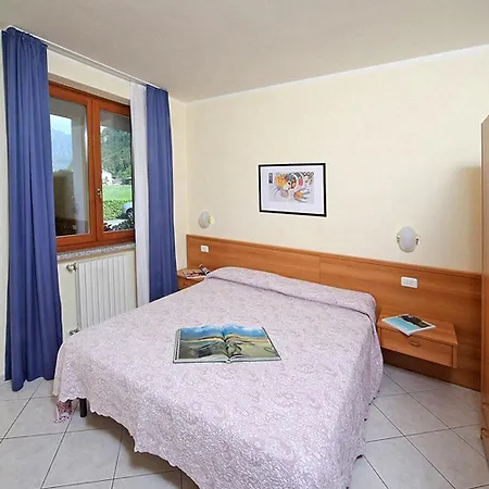 Charming Private Near Garda Golf Club Дом отдыха Tremosine