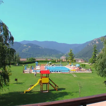 Charming Private Near Garda Golf Club *