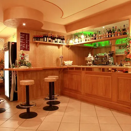 Дом отдыха Charming Private Near Garda Golf Club