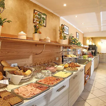 Charming Private Near Garda Golf Club