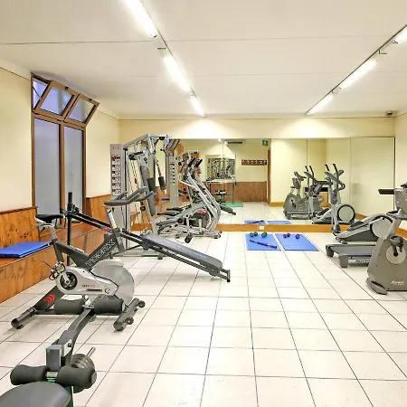 Дом отдыха Charming Private Near Garda Golf Club Tremosine